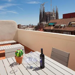 Ola Living Sagrada Familia Spain
